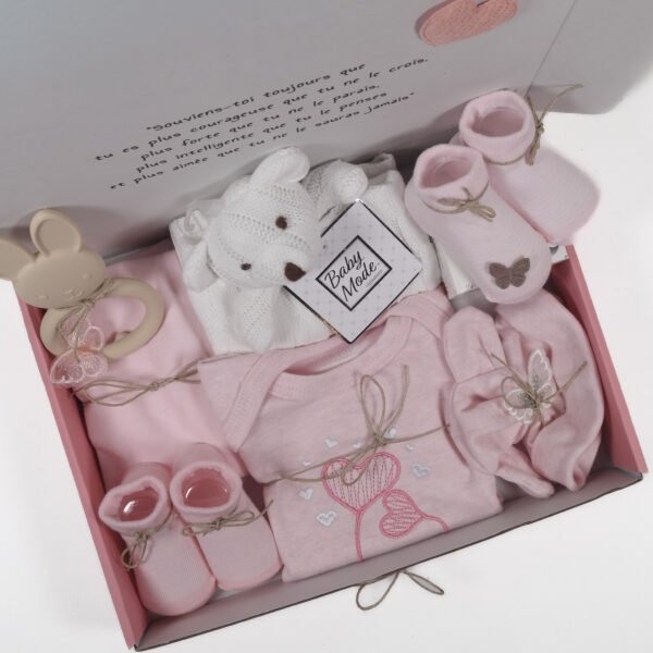 Contenu du coffret naissance Elena vu du dessus