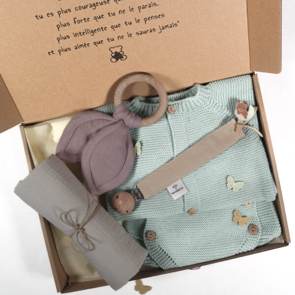 Contenu du coffret naissance Alina vu du dessus
