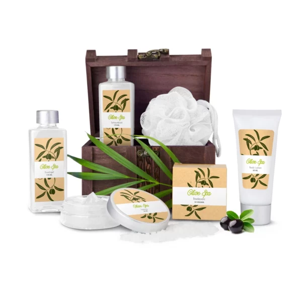 Coffret cadeau bien-être olive Trésor Olive Spa avec soins du corps dans un coffre décoratif réutilisable.